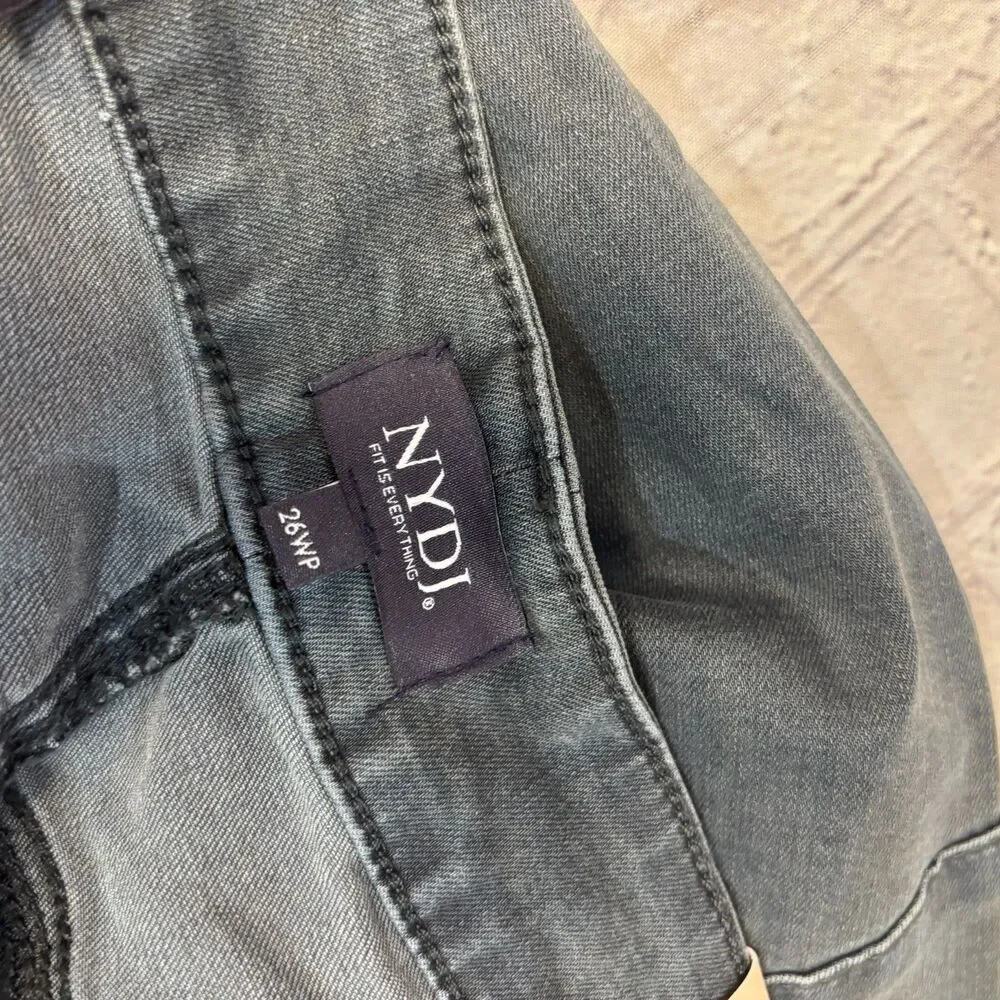 NWT NYDJ Marilyn Straight Jeans Size 26WP 26W Petite Lift Tuck Denim D105 -19